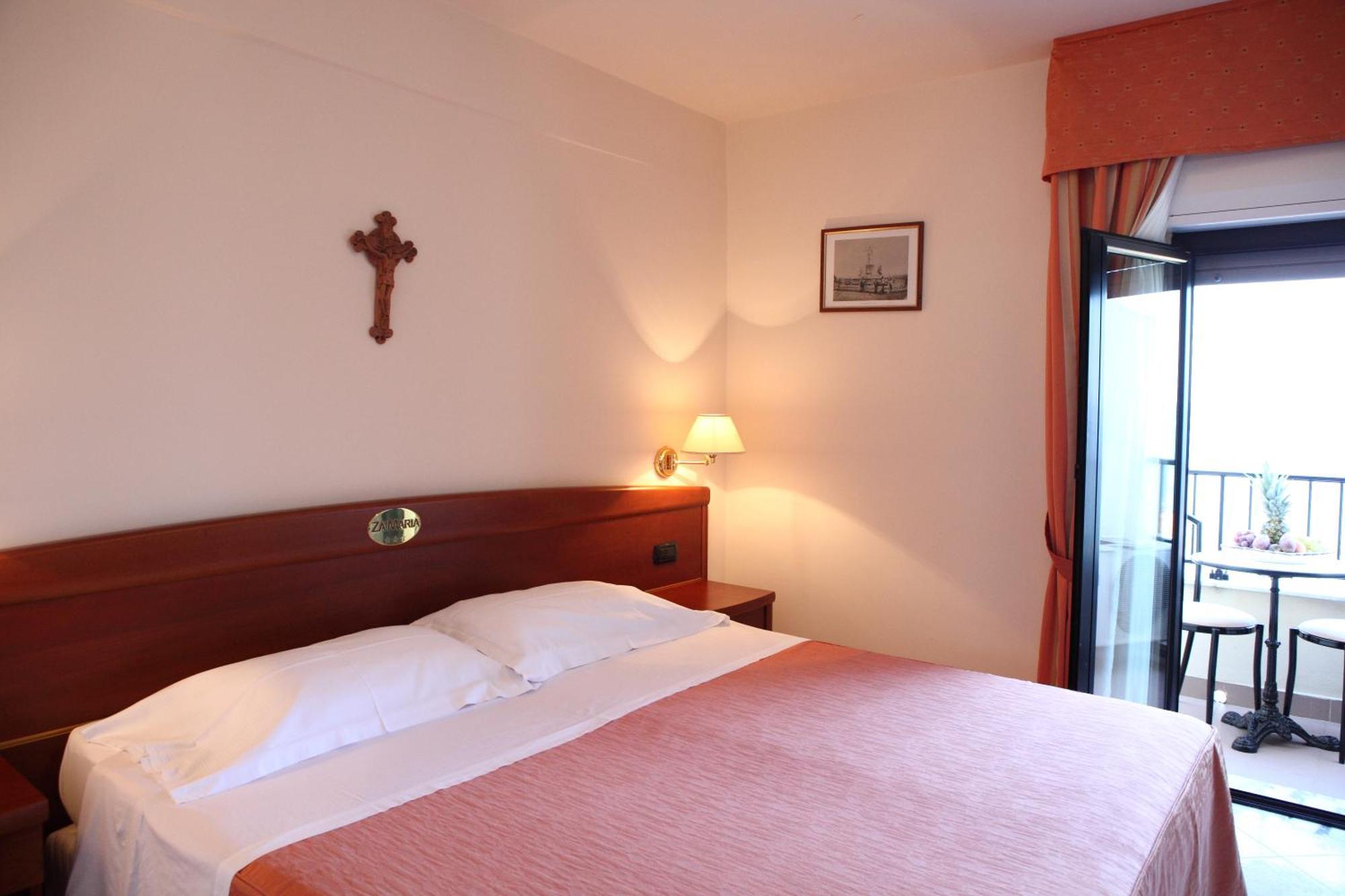 Hotel Za Maria Santo Stefano di Camastra Phòng bức ảnh