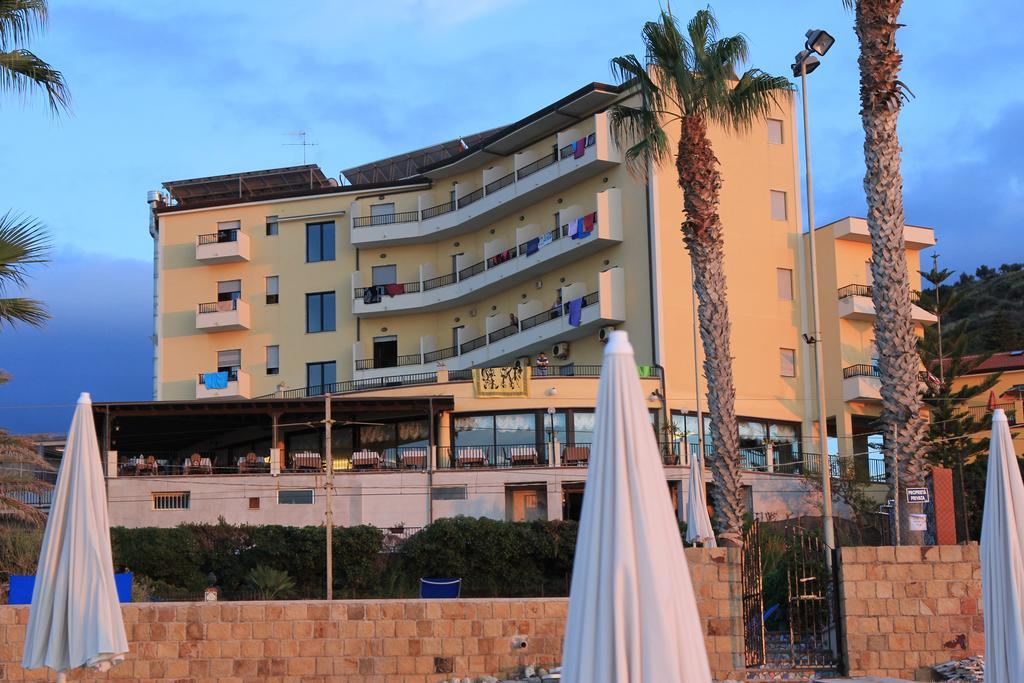 Hotel Za Maria Santo Stefano di Camastra Ngoại thất bức ảnh
